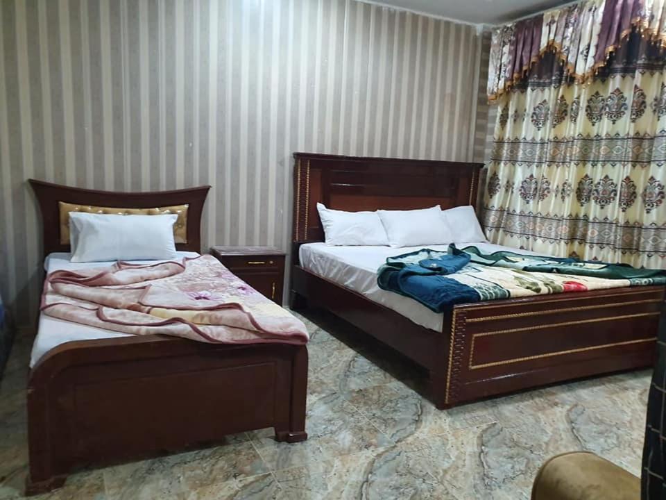Madina Tower Hotel & Restaurant Bahrain Exteriör bild