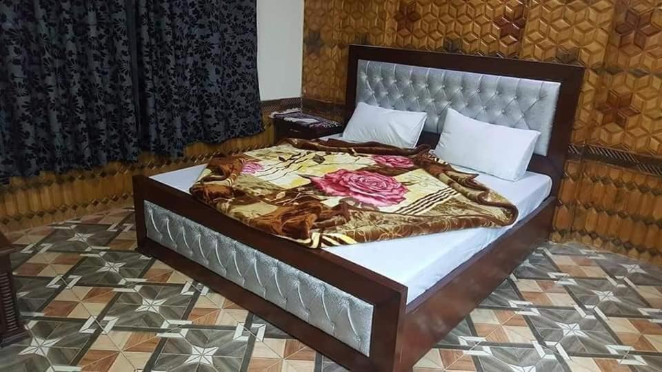 Madina Tower Hotel & Restaurant Bahrain Exteriör bild